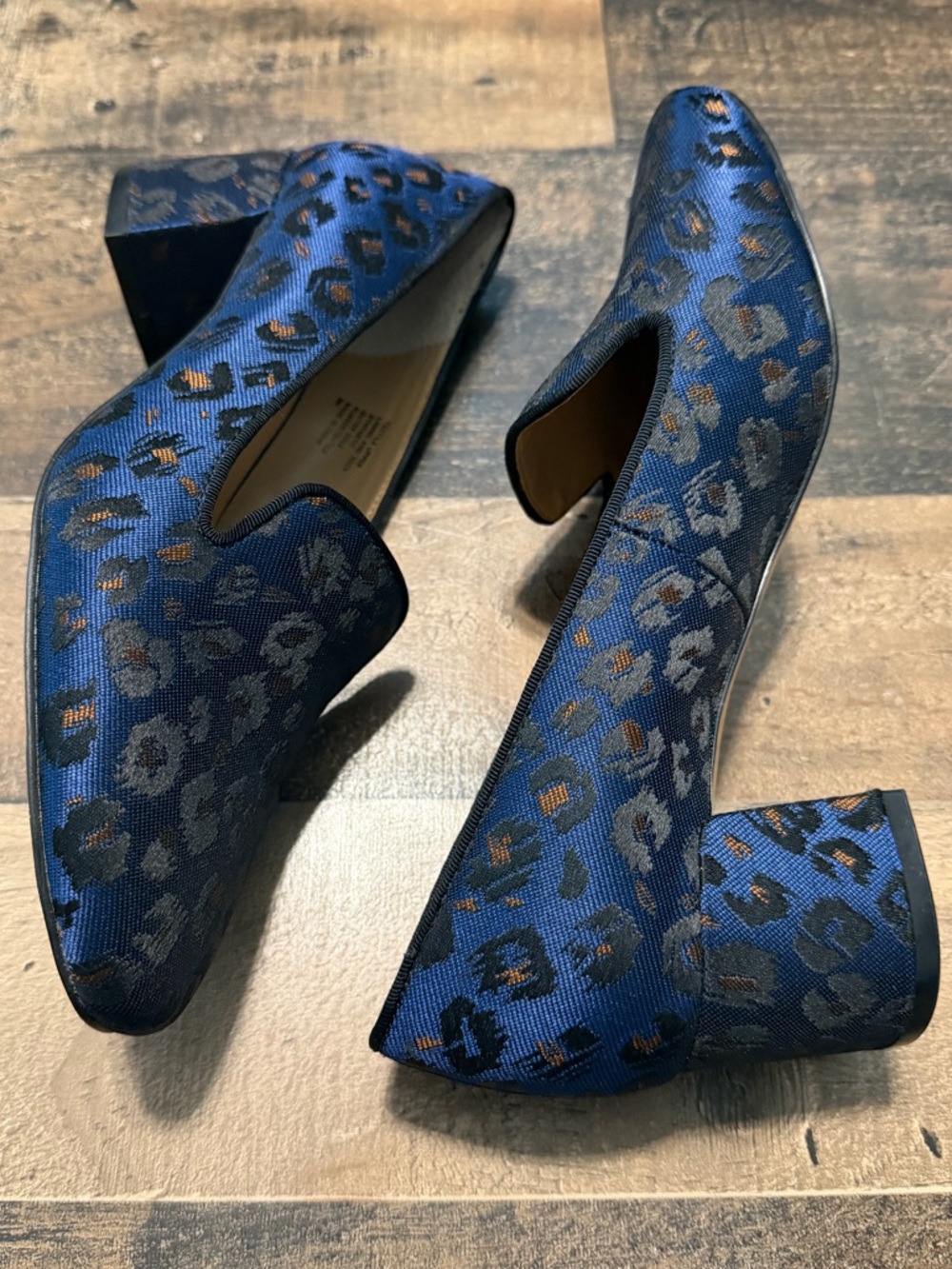 Banana Republic Mid-Heel Leopard Jacquard Smoking Loafer - Picture 5 of 8